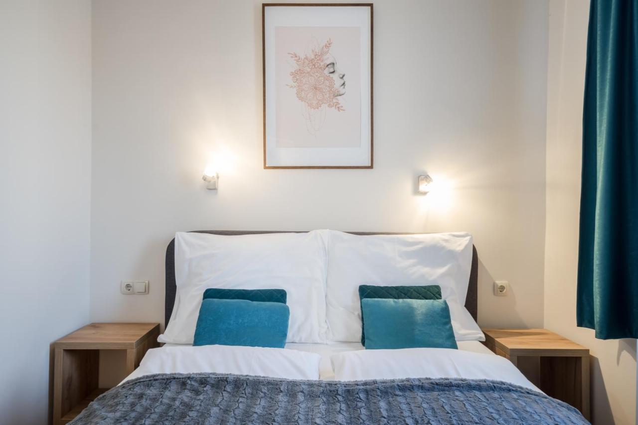Bpr Blue Paradise Apartment With A/C Budapest Kültér fotó